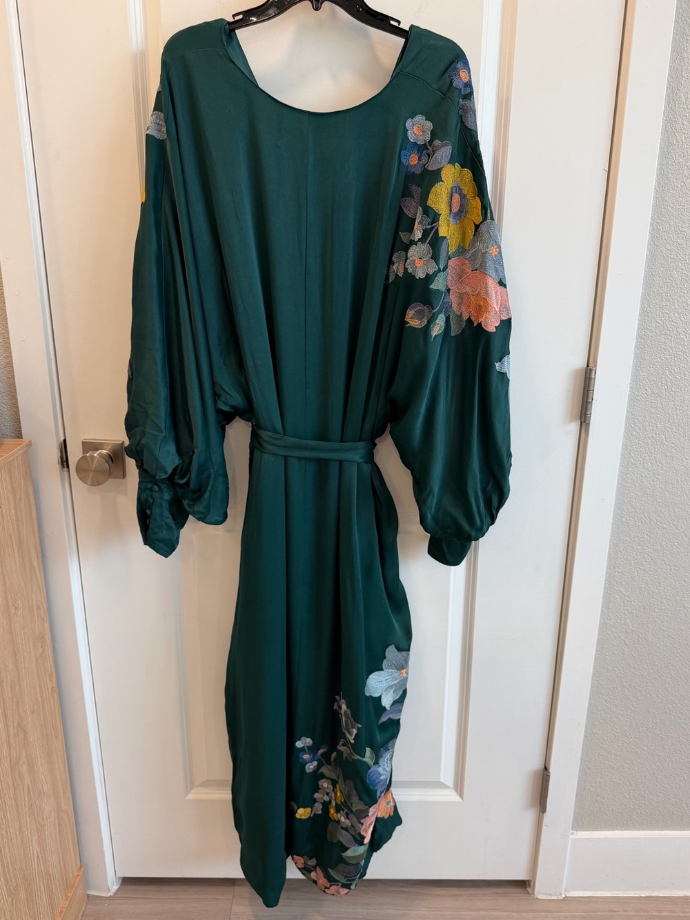 ASOS CURVE Size 20 Forest Green Floral Embroidered Satin Midi Dress - Picture 5 of 12